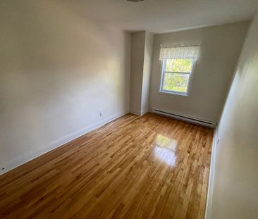 10607 Rue Waverly, Montréal (Ahuntsic-Cartierville), QC H3L - Photo 3