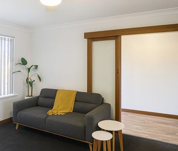 For Lease – 3 Bedroom Home in the Heart of Warwick - Photo 2