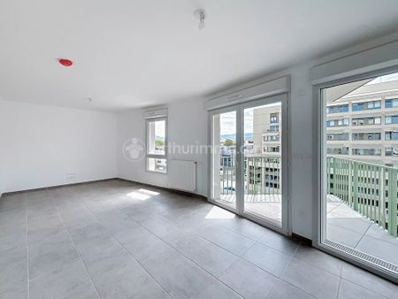 Location Appartement 1 pièces 33 m2 à Clermont-Ferrand - Photo 3