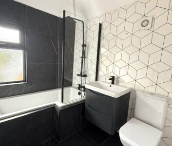 Part Furnished 2 bedroom semi detached - Photo 5