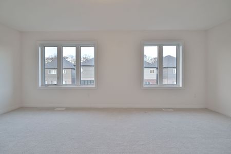 For Lease - 56 Mckernan Avenue, Brantford, Ontario - Photo 5