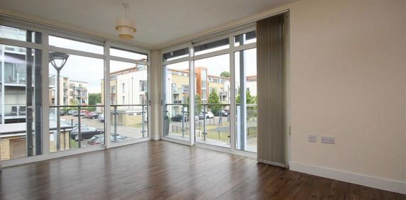 2 bedroom flat to rent - Photo 2