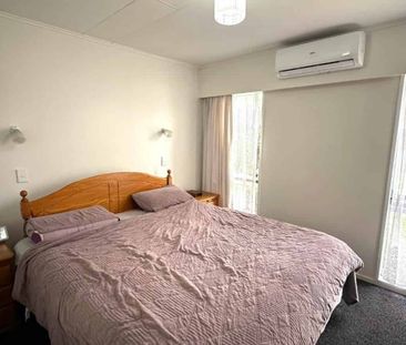 Private retreat on Phillip Street - Photo 5