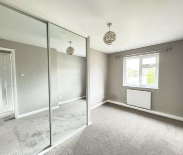 2 bedroom bungalow to rent - Photo 2