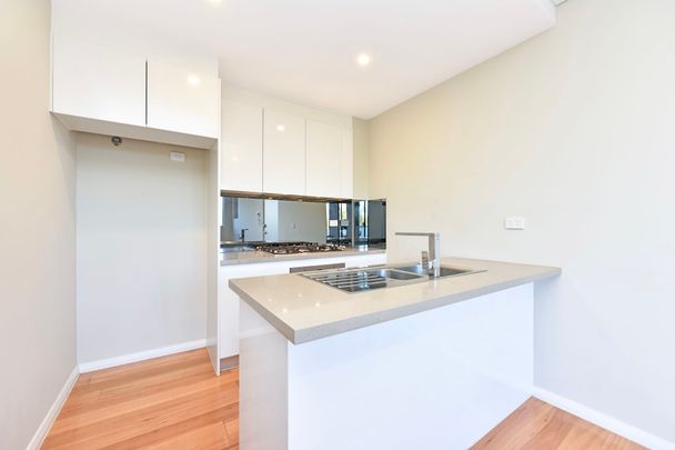 22/50 Loftus Crescent, - Photo 1