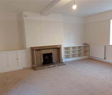 4 bedroom terraced house to rent - Photo 4