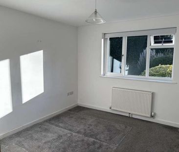 Pereers Close, Holt, NR25 - Photo 3