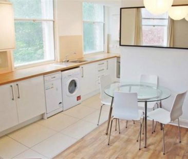 3 Bed - The Gatehouse, St Andrews Street - Photo 5