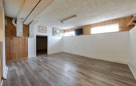 For Lease - 10 Heatherside Court, Brampton, Ontario - Photo 3