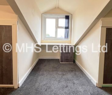 6 Bedroom Mid Terraced House for rent in Regent Park Terrace - Photo 6