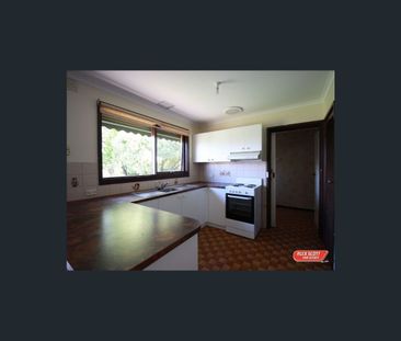23 Meadow Wood Walk, Narre Warren, Vic 3805 - Photo 5