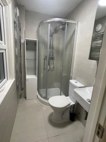 Studio to rent - Photo 5