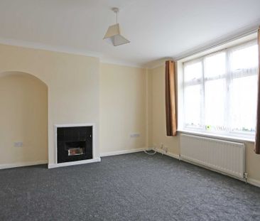 Price £1,850 pcm - Available Now - Part Furnished - Photo 2