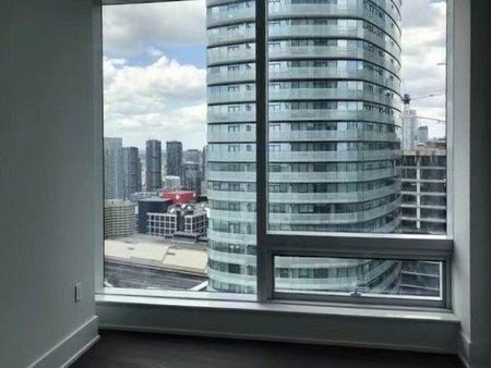 For Lease - 10 York Street Unit# 4910, Toronto, Ontario - Photo 5
