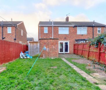 2 bedroom semi-detached house to rent - Photo 3