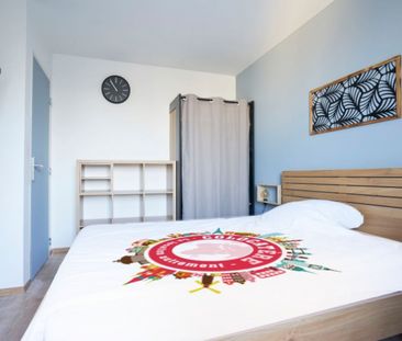 ST PIERRE LES DAMES Roommate 4 Bedrooms at Reims - Photo 6