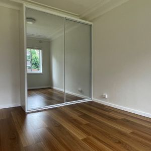 Neat and Tidy Apartment in Convenient Kogarah Location - Photo 2