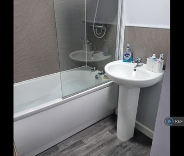 3 bedroom detached house to rent - Photo 6