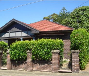 Dulwich Hill - Photo 2