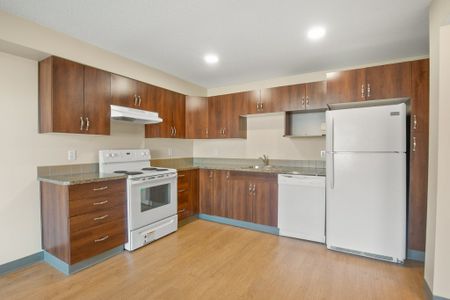 Lovely 1 Bedroom Apartment in the Heart of Red Deer! - Photo 4