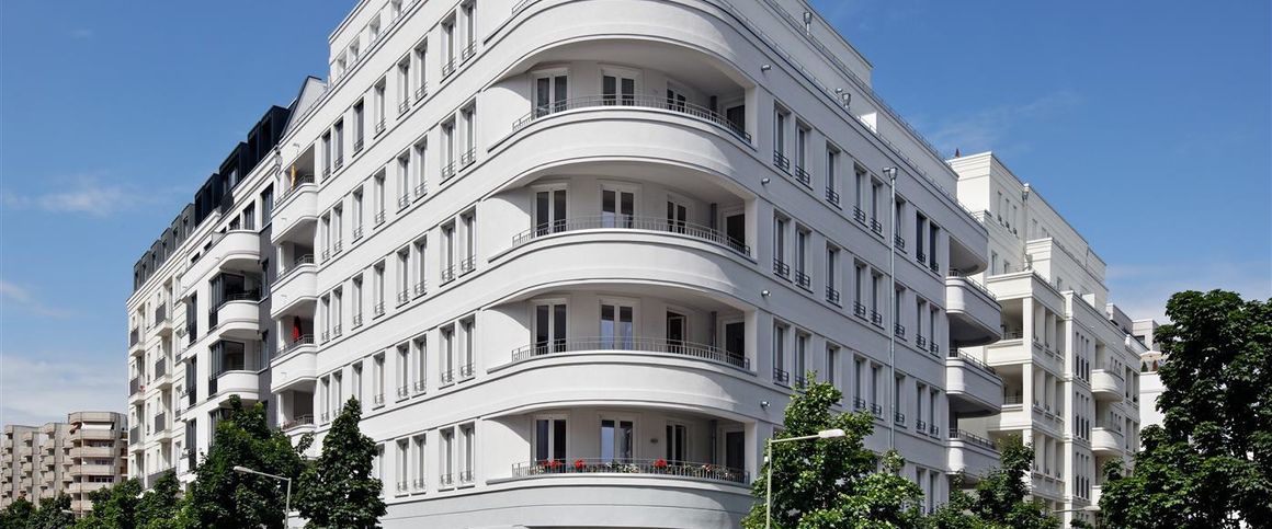 Dachgeschoss mit Aussicht - 2-Zimmer-Wohnung mit zwei Terrassen im Herzen Berlins am Spittelmarkt - Photo 1