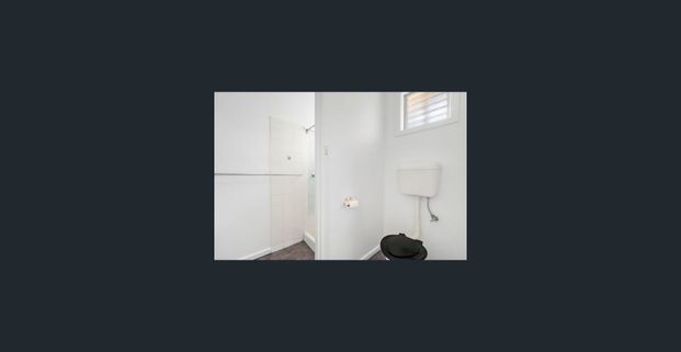 One Bedroom Unit in Belmont - Photo 1