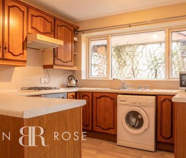 2 bedroom terraced house to rent - Photo 1