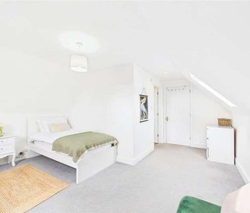 The Mount, Ifield, Crawley, West Sussex, RH11 - Photo 4