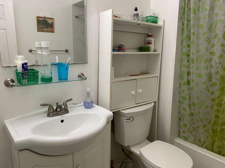 For Lease - 334 Chester Le Boulevard Unit# Main, Toronto, Ontario - Photo 2