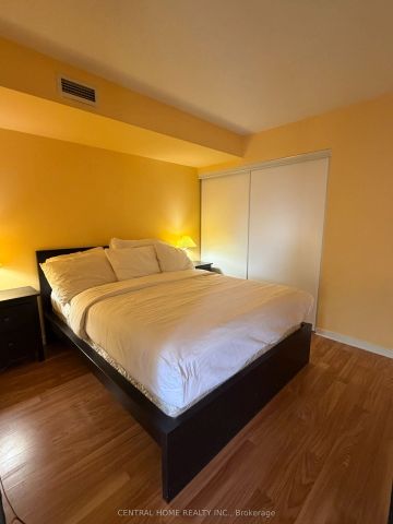 76 Shuter Street #1207 - Photo 3