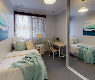 Fully Renovated Family Home - Photo 3