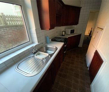 2 bedroom terraced house to rent - Photo 6