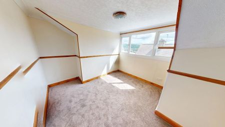 4 bedroom terraced house to rent - Photo 2