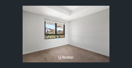 Modern Two Bed, Two Bath Apartment - Photo 3