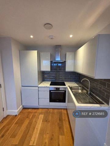 1 bedroom flat to rent - Photo 3