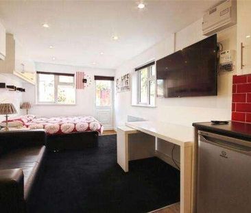 The Avenue, Ascot, SL5 - Photo 6