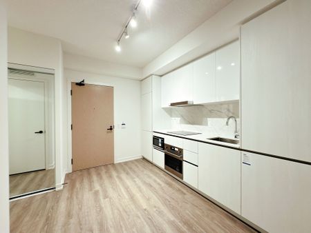 For Lease - 8 Interchange Way Unit# 4205, Vaughan, Ontario - Photo 5