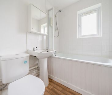 Colliers Wood, Nailsworth, Stroud, Gloucestershire, GL6 - Photo 6