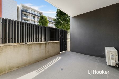 Spacious 1 Bedroom Apartment - Available Now! - Photo 2