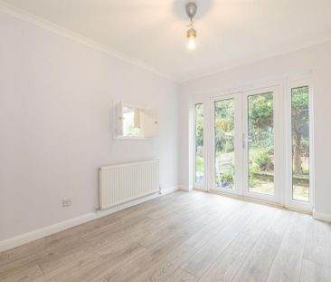 4 bedroom detached house to rent - Photo 2