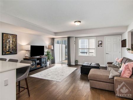 Lovely newer 2 bedroom 1.5 bath Condo/Townhome - Photo 3