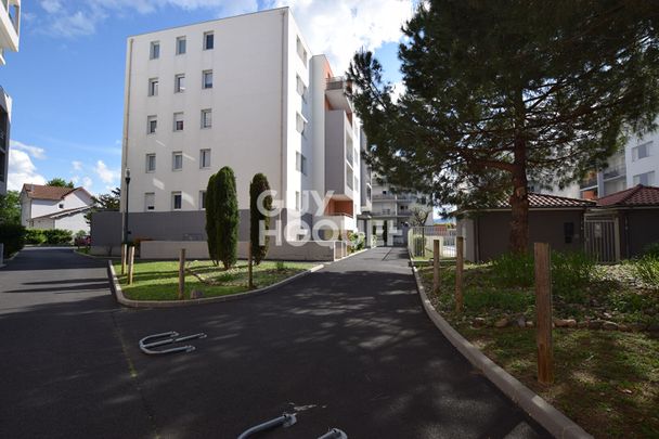 Appartement F3 avec terrasse et stationnement - Photo 1