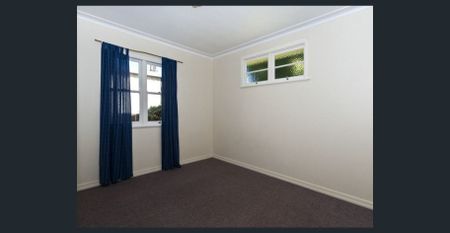 Charming Home in a Super Convenient Location! - Photo 4