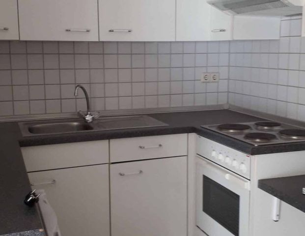 TOLLE 2-R-WE MIT TERRASSE UND EINBAUKÜCHE - Foto 1