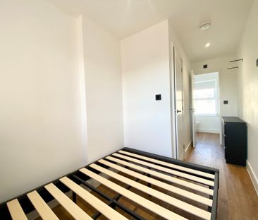 2 Bedroom - Photo 2