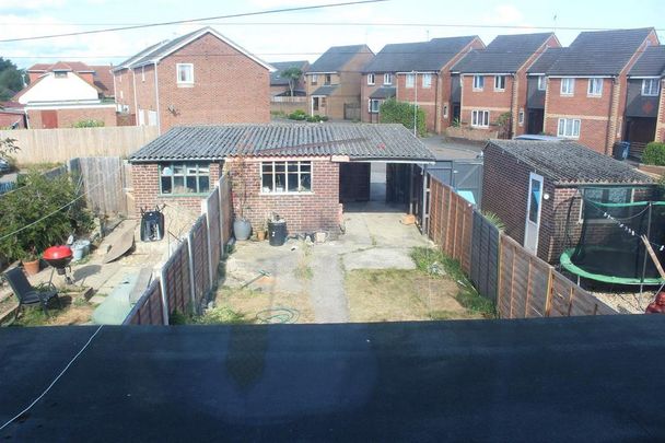 3 bedroom house to rent - Photo 1