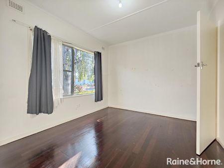 Affordable Home - Photo 3