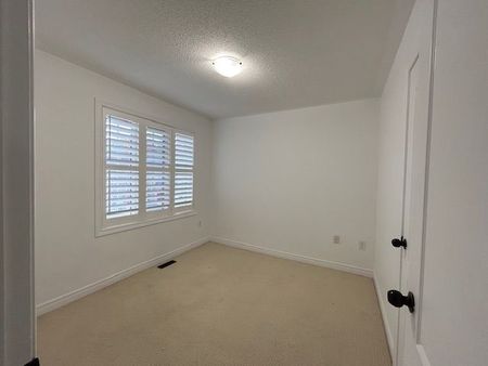 For Lease - 4 Blue Meadow Court, Markham, Ontario - Photo 5