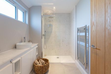 2 bedroom detached house to rent - Photo 3