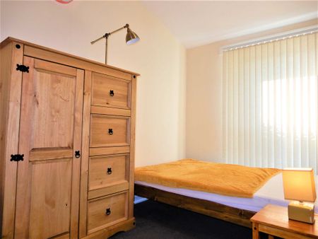 Ulcombe Gardens, Canterbury - Photo 2